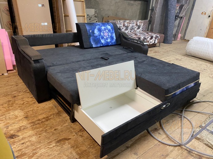 Лидер Лидер